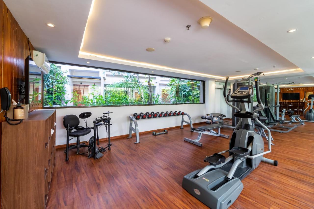 Hotel Park Regis Kuta 4*